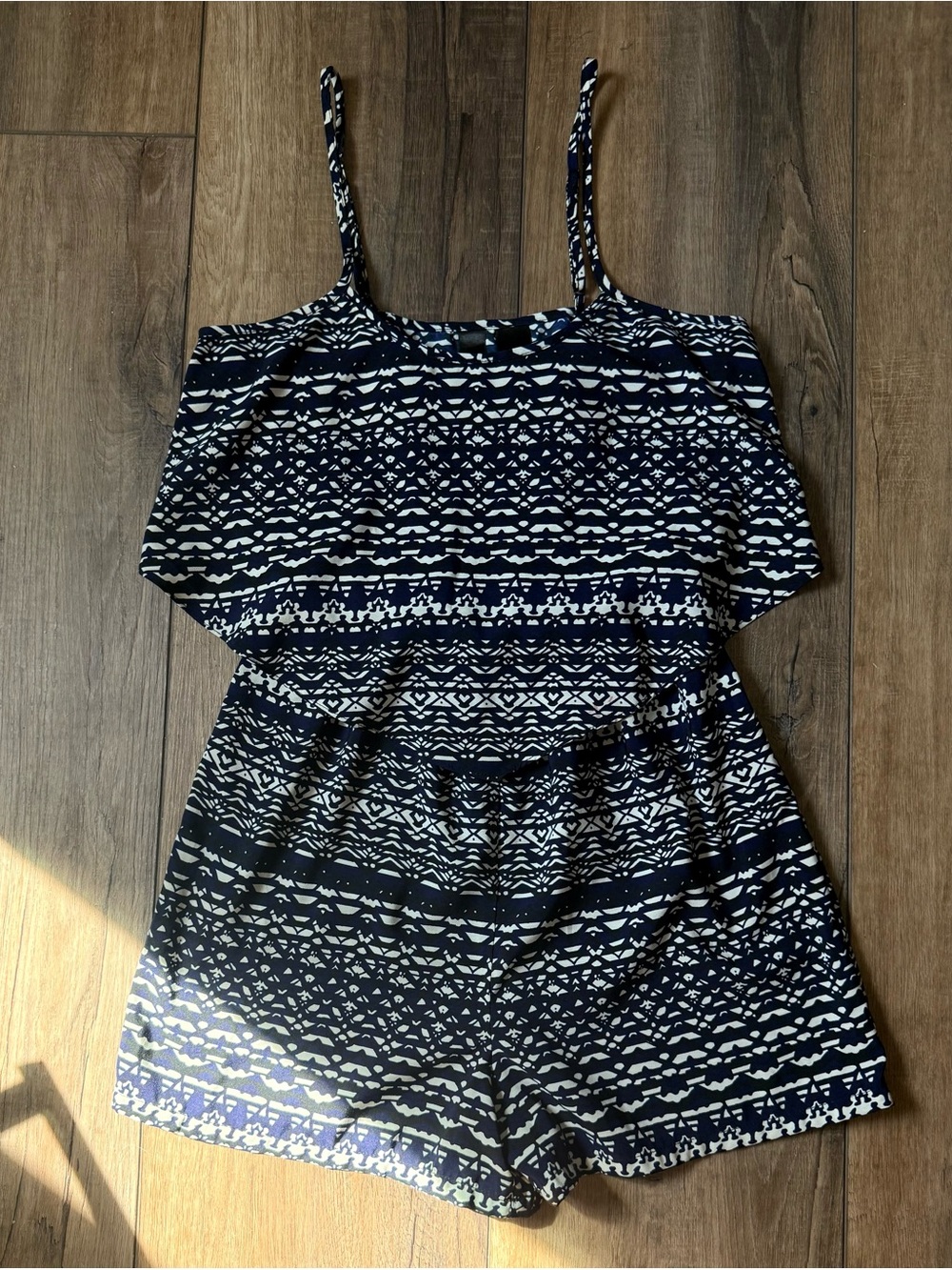 Women’s Size X-Small Blue & White Romper